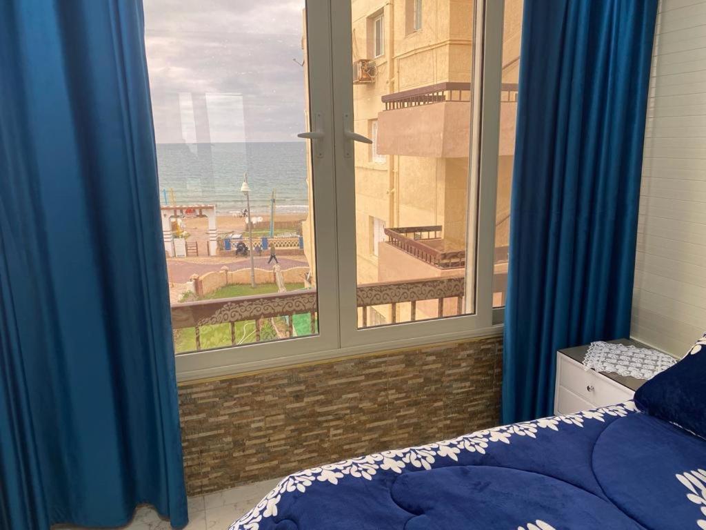 Apartment Maxeem Direct Sea View Super Lux 2 Bed Maamoura سوبر لوكس مجموعه مكسيم شاطىء المعموره على البحرمع كارنيهات بوابه طول السنه و الشاطىء الخاص من اول مايو الى نهايه اكتوبر للعائلات